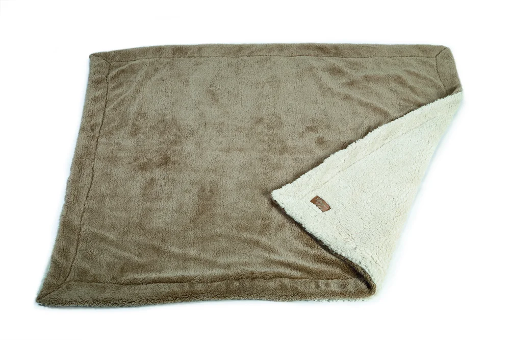 6020180 Designed by Lotte Plush plaid Wush коврик для кошек и собак, 150×125 см — изображение 1